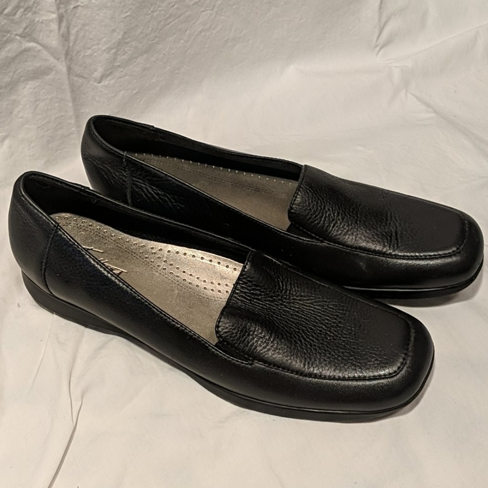 Trotters loafers